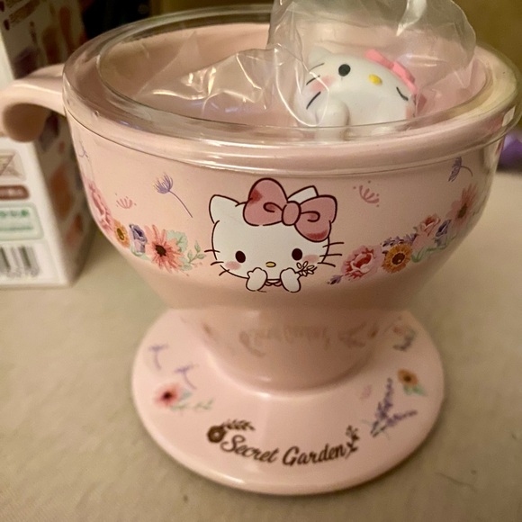 Sanrio Characters- Secret Garden Plant Pot - from Taiwan - Picture 5 of 8